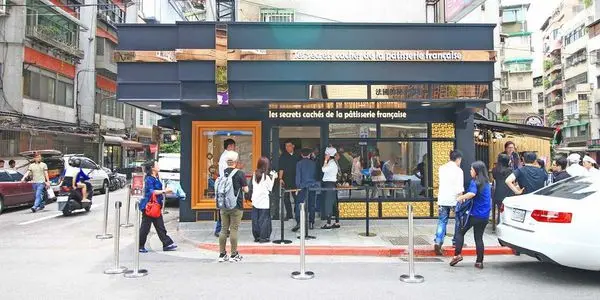 【台北美食】法國的秘密甜點-大安2店超驚艷-藍紋乳酪鮮奶蛋糕，東區打卡新地標