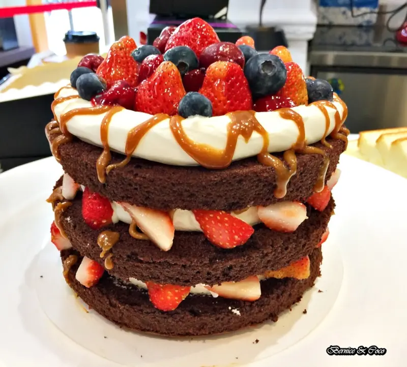 法國的秘密甜點(大安2店盛大開幕)/東區打卡新地標/老饕推薦的藍紋乳酪鮮奶蛋糕(捷運復興站)