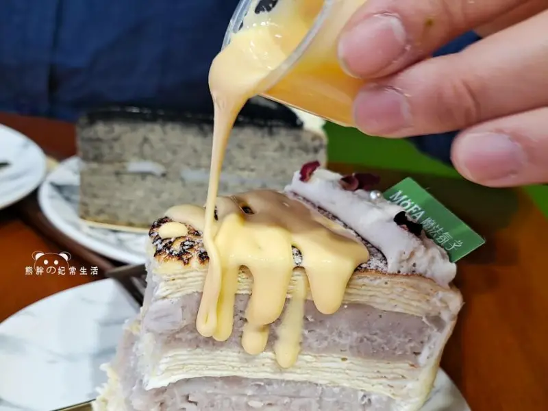 【桃園中壢】MOFA魔法氛子，中原夜市超人氣巷弄甜點，超厚芋泥千層尬上超濃起司，多層次口感，多重滋味享受，桃園美食推薦