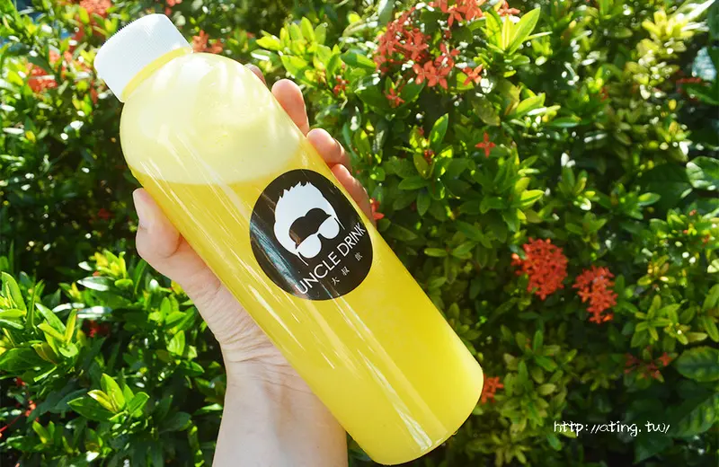 台中一中商圈UncleDrink大叔飲|型男大叔現打果汁