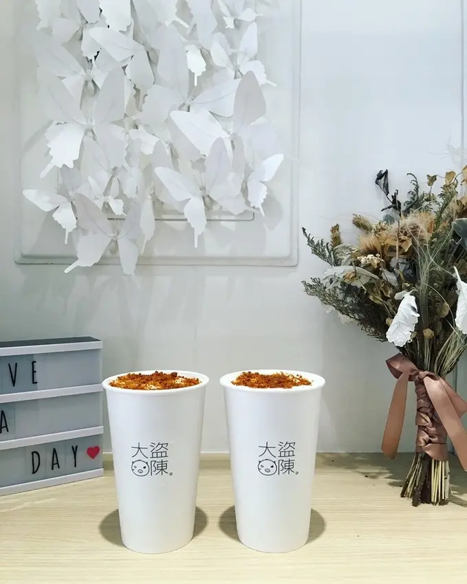 【台北 / 大稻埕商圈】好喝新奇又好玩的月老奶茶與烏魚子奶蓋茶