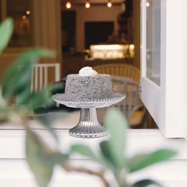 宜蘭全台唯一一間「米」戚風蛋糕專門店。一個月只開七天的白色廚房，用心堅持和擁有自己的想法堆砌起這間工作室，使用在地食材做出有故事的「米」戚風｜宜蘭咖啡廳、宜蘭美食