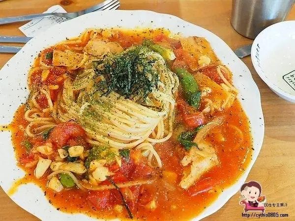 中原大學平價的早午餐，平假日都一位難求，份量又大，真的是標準的學區美食