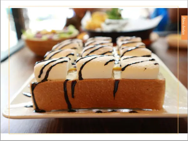 【新竹早午餐推薦】吐司工寓Tosicon-新竹關東店，韓式OPPA煎吐司，五層滿滿餡料，醃製蘿蔔絲和爽脆高麗菜，兼顧營養概念！新竹科學園區下午茶新選擇