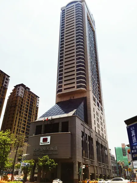 高雄親子住宿 寒軒國際大飯店 高樓全景無敵美景 浪漫夜景@醒醒吧女孩們