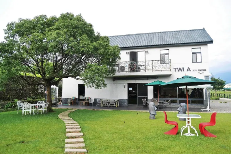 【新北淡水 | 咖啡廳】假日限定的別墅咖啡廳➣錘子咖啡Twi A Coffee Roasters