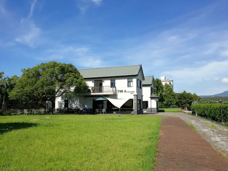 新北淡水/錘子咖啡烘培坊/歐式農莊裡的專業咖啡館