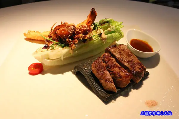 歐華酒店THE RIVIERA HOTEL地中海牛排館假日牛排餐不到千元．美國濕式熟成45天紐約客牛排+歐麗蛋糕坊甜點．台北中山區下午茶推薦．中山國小站