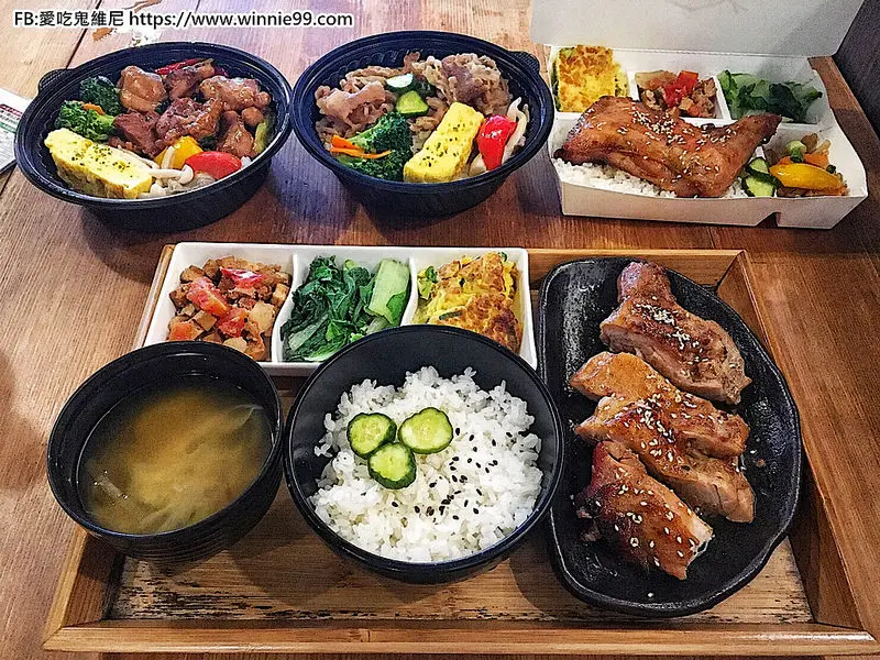 台中南屯簡餐便當店【米盒子meal box】平價消費的美味,還有超大隻雞腿便當,牛肉壽喜燒,三杯雞飯,雙主菜會議便當通通都有