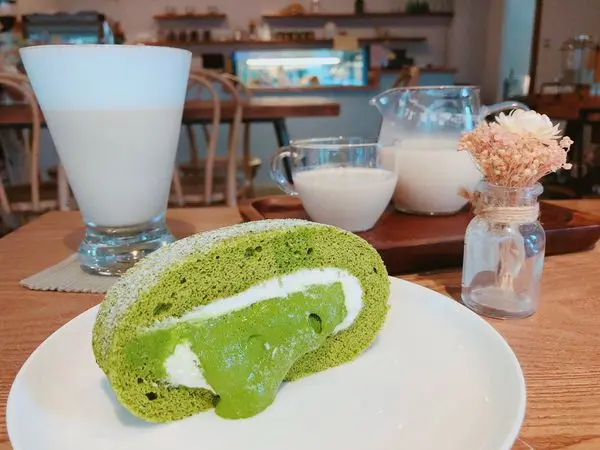 桃園✿綠沐恬拾 Café & Pâtisserie✿尋尋覓覓住宅區才找到的氣質小店 ! 推薦紅心芭樂千層~