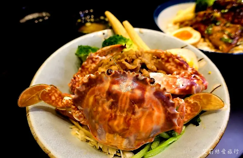 板橋》極幻燒肉弁当 燒肉飯百元有找 每日漁港直送花蟹 波士頓龍蝦 