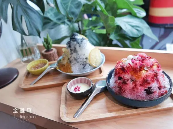 台北東門市場 | 金雞母Jingimoo．甜品，文青復古三角窗店面，給你一碗美到花開的玫瑰冰、焦熱轉換清涼的夏露墨雨黃檸冰▲女子的休假計劃▼
