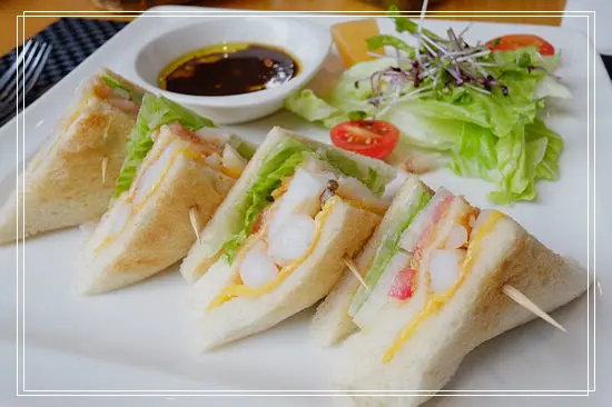 <台北餐廳＞台大明達館 LivingOne。來吃美味的蟹堡～