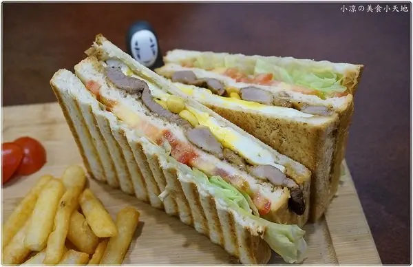 『台中。豐原區』綠氧先生║複合式平價美食推薦，老宅新風貌!家族、好友聚餐的好選擇（免費WiFi、插頭、無服務費、不限時、寵物友善店家)