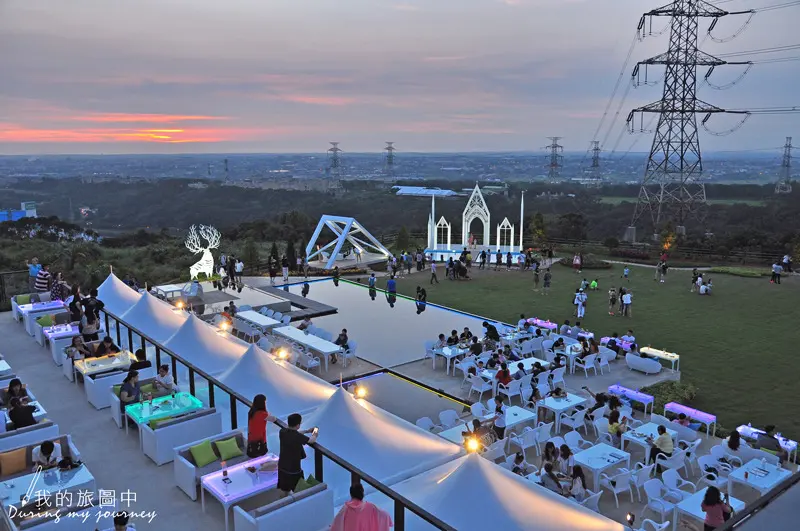 《新竹湖口》夏季三角景觀咖啡廳 熱門人氣景點 在璀璨夜空下享受燭光晚餐！