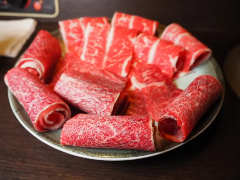 SAMA Shabu Shabu - 様•涮涮鍋 祕製麻辣醬火鍋 舌麻食堂 個人小火鍋推薦 忠孝敦化美食 東區216巷 台北美食 素食麻辣醬