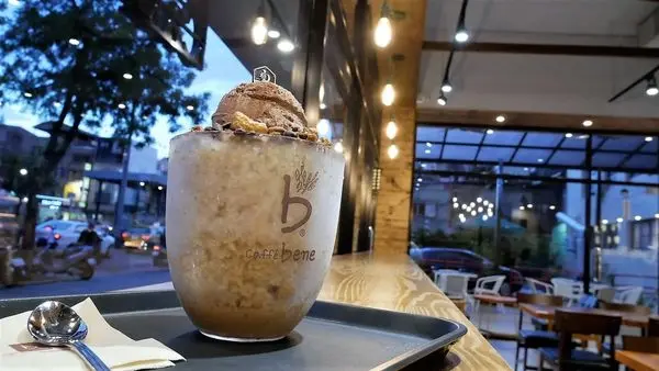 【台南市-中西區美食】與歐爸相遇在『Caffebene海安藝文門市』灬♥ω♥灬來自韓國純正原汁原味的韓風餐飲店~ヾ(〃^∇^)ﾉ