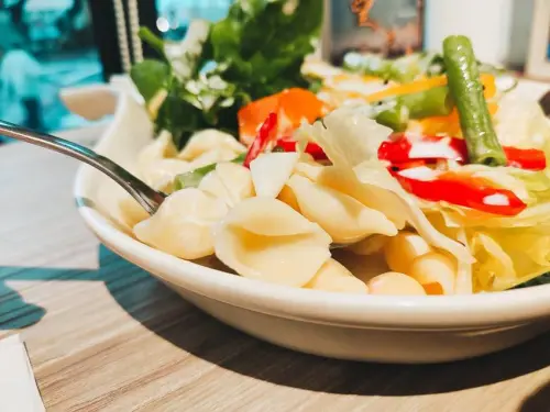 這下沒理由剩菜了，客製專屬於你的沙拉~