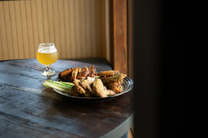 台北外帶美食｜GUMGUM外帶外送餐酒館料理輕鬆品嚐，防疫一起加油、從在家吃雞做起，台北信義區外帶外送推薦 @麥仔の攝影手札