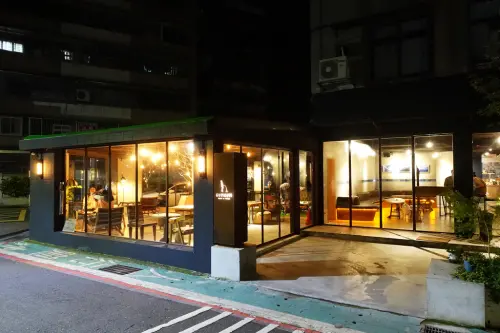 【美式餐酒】Gumgum Beer & Wings，信義區新餐酒館聚餐同樂好去處，環境舒適地段好氣氛佳