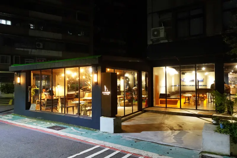 【美式餐酒】Gumgum Beer & Wings，信義區新餐酒館聚餐同樂好去處，環境舒適地段好氣氛佳