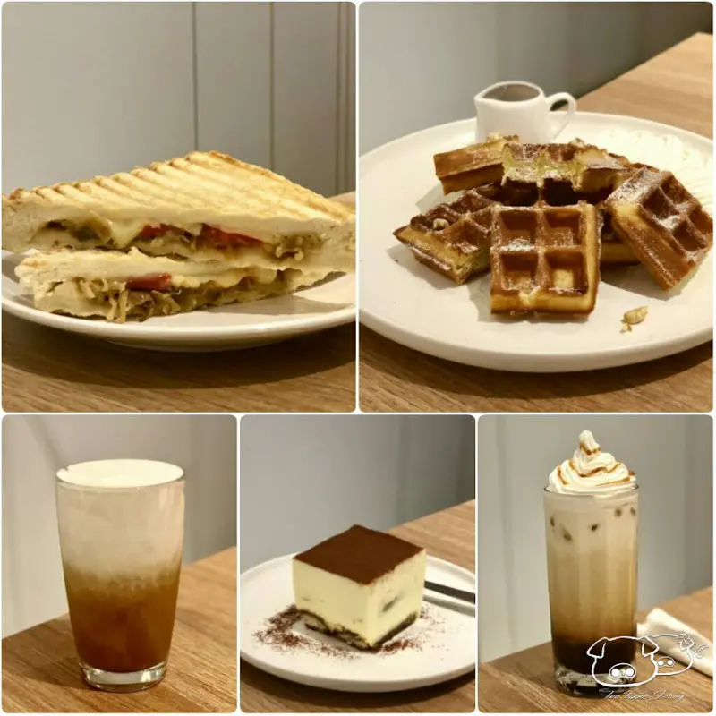 [士林區食記]青衫咖啡_隱藏在巷弄的美好時光_兩隻豬吃下午茶