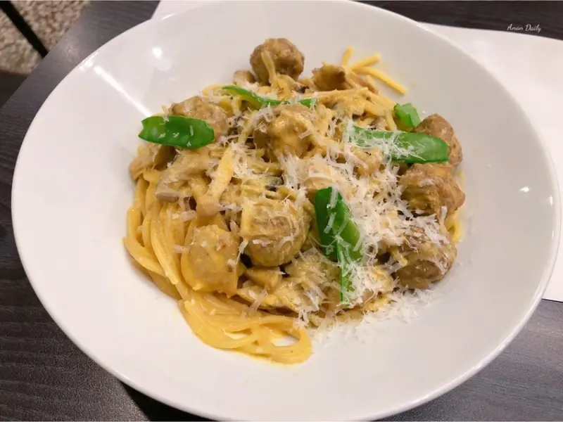 | 高雄美食 | 意想不到的美味甜點吃了會讓人上癮/超狂的老闆娘菜單每週更新/Ciao Chiao table 喬的義百種料理