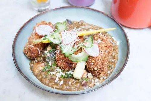 Café de Lugano - 偷得浮生半日閒，台北市中心與世隔絕的半開放戶外用餐區