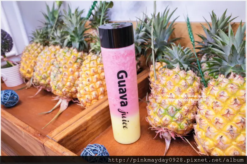 ✿台中✿ 以芭樂為主題的特色果汁店 粉嫩的現打漸層飲品可愛又好喝 還有神秘的限量隱藏版飲品喔 ➜ Guava Juice芭樂芭-逢甲店