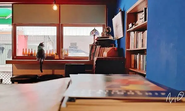 [台北大安]2730 café 貳柒參零咖啡。充滿驚喜可坐可逛可擼貓的咖啡廳。