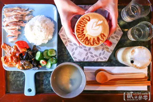 2730 cafe 貳柒參零咖啡館～咖啡館藏著小山洞，咖啡蛋糕簡餐，不限時間消費、有插座