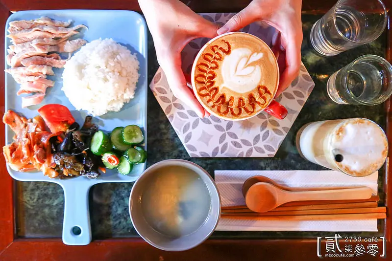 2730 cafe 貳柒參零咖啡館～咖啡館藏著小山洞，咖啡蛋糕簡餐，不限時間消費、有插座