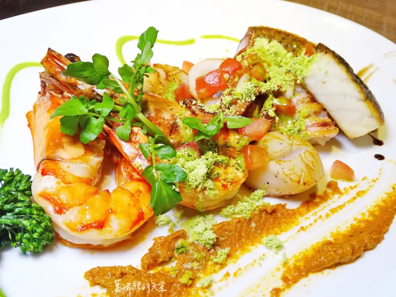  À POINT STEAK & BAR 艾朋牛排餐酒館-微風南山附近美食餐廳，品美食擁豪華信義區夜景！