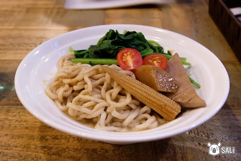 彰化員林 漱石·蔬食｜健康餐點新選擇！採用小農耕種無農藥帶莖蔬菜，不使用加工素料，能吃到食材最原先的滋味，原來素食餐點也能那麼好吃～近員林轉運站/員林基督教醫院