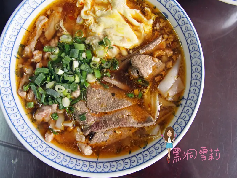 【食記】桃園／中壢「蔡記米干」〃龍岡忠貞市場