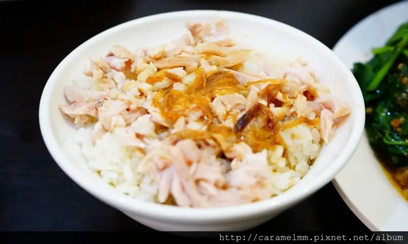 【嘉義東區】博愛火雞哥 傳承博愛雞肉飯 飄香火雞肉飯 嘉義美食 雞肉飯推薦 吳鳳北路/東市場/陽明醫院/市政府/環保局