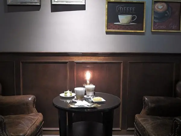 亨利貞精品咖啡館 ▎大里的老上海│完美咖啡與甜點，絕對會再訪的咖啡館。