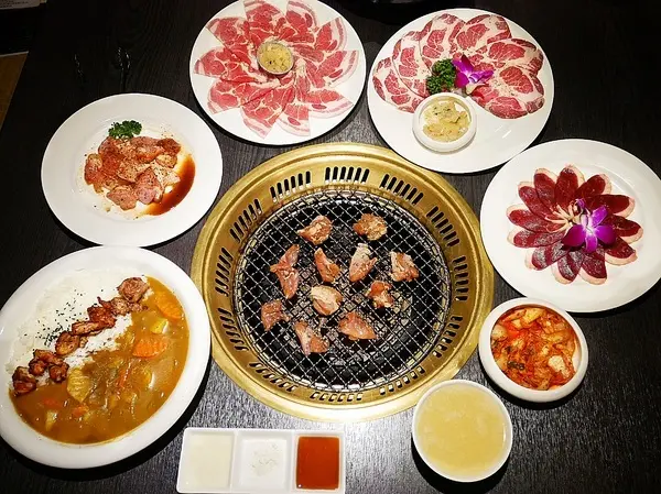 九犇日式燒肉-彰化日式燒肉  套餐式燒肉一次品嘗多種新鮮肉品  還提供包廂座位  適合多人聚餐餐廳              