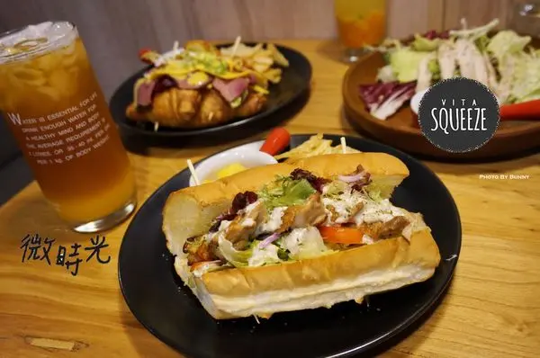 【台北美食】Vita Squeeze 微時光 原汁原味新鮮現打果汁大展繽紛色彩 / 健康輕食 / 內湖早午餐