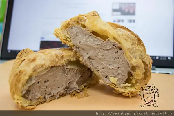 【吃】米琪淋乳凍蛋糕、萬里大泡芙 ‧ 基隆市區 ‧ 基隆廟口 ‧ 酥皮泡芙 ‧ 巨無霸泡芙 20170607