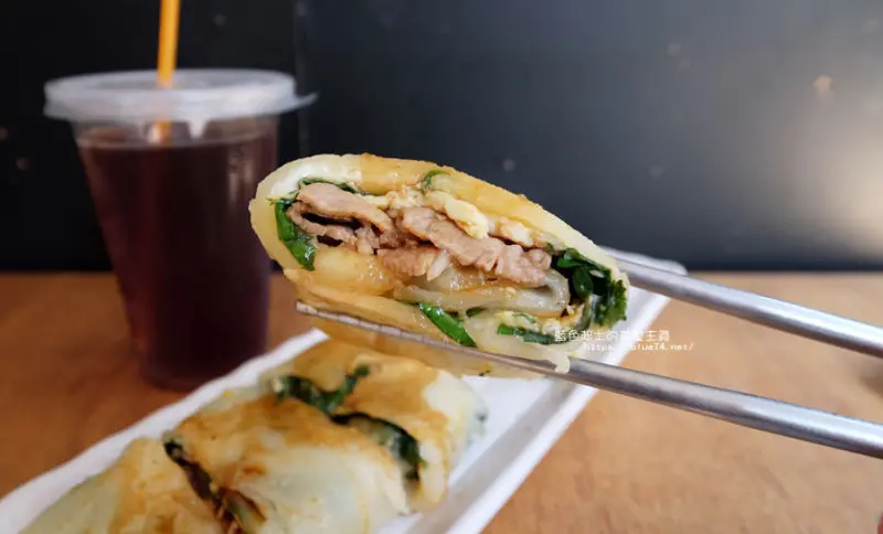 台中西區│蘇媽媽蛋餅-古早味麵糊蛋餅.台中巷弄美食小吃.每週還有隱藏版口味蛋餅喔 - 藍色起士的美食主義