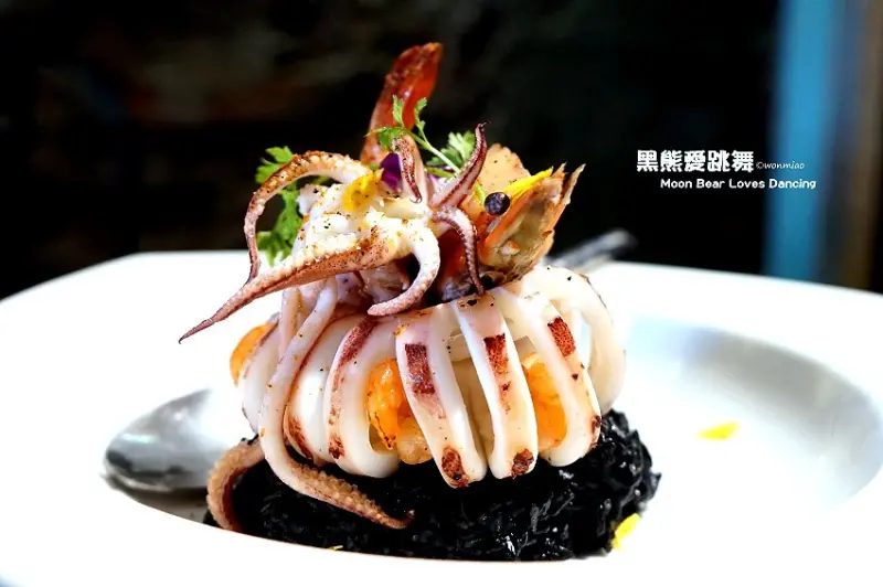 【六張犁新美式餐廳】 ✿ 黑熊愛跳舞 Moon Bear Loves Dancing ✿ 新式美國菜 / 美式台味漢堡 / 人氣海陸空派對超值四人分享餐 / 2017年聚餐人氣餐廳 推薦 （菜單