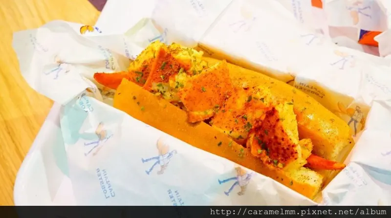 【台北信義】Captain Lobster 漫出來的龍蝦堡 零死角每一口都是龍蝦肉 信義區/新光三越A11 愛評體驗團