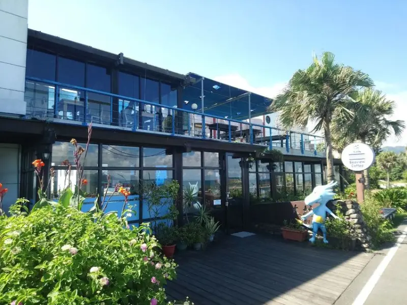 【宜蘭頭城-灆咖啡Seaview Coffee】遠眺龜山島絕美海景.寵物友善餐廳