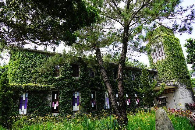 【台灣，花蓮，新城】漫步新城，遇見宛如諾亞方舟的新城天主堂(新城神社舊址)&只借不賣的練習曲書店。
