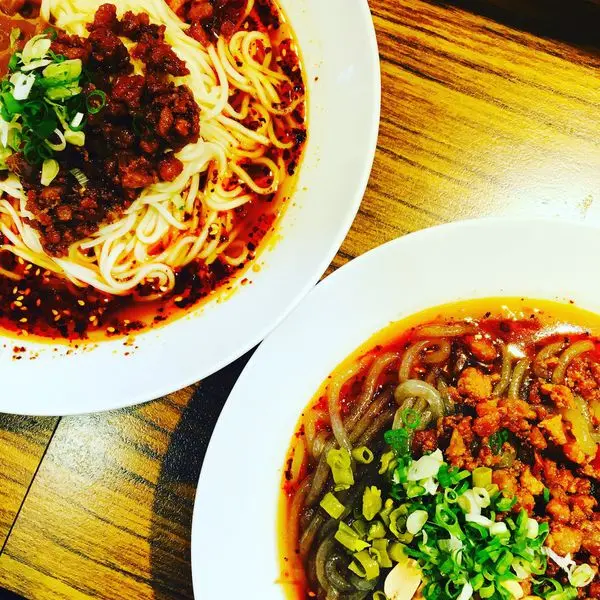 台北美食│【捷運公館站】這是目前在台北吃到的最正宗的酸辣粉——大嘴巴正宗重慶酸辣粉