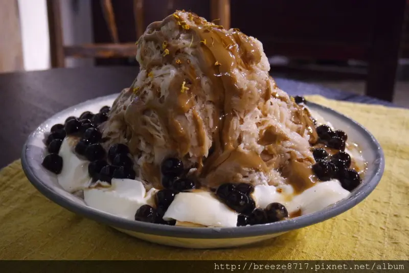 南海六街。桂花拿鐵雪花冰，好吃!【台中】