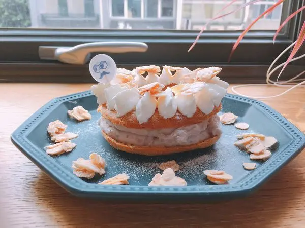 捷運善導寺站✿呷滴 Jia Dee✿超澎湃甜點櫃! 選擇困難症又要犯了呀~~~ 愜意空間與甜點的邂逅!