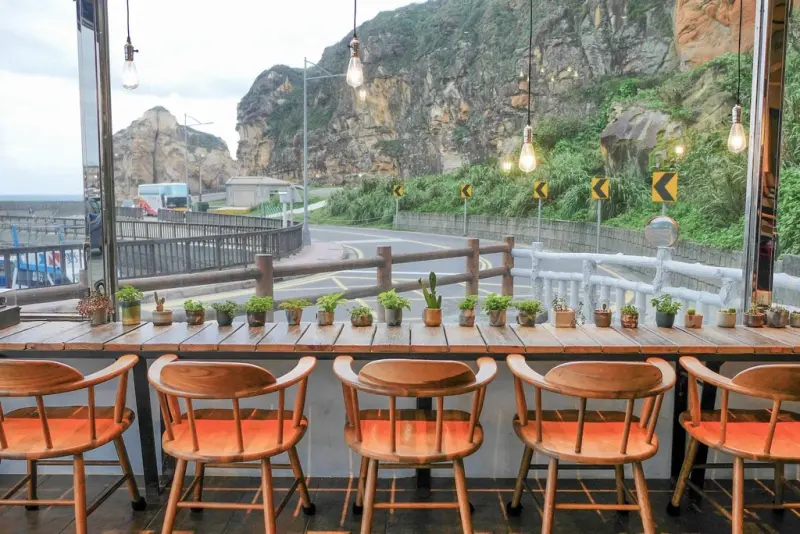 【新北野柳 | 景觀咖啡廳】與壯闊的岩理共進午茶∞一粒沙咖啡館Elisa cafe