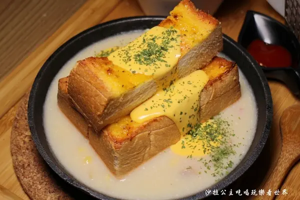 新北永和人氣早午餐『再一塊吧ing-永和店』黃金火山爆發/套餐飲料可續杯一次/四號公園旁/捷運永安市場站